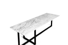 Tavolo modello Afrodite con piano in marmo italiano di colore bianco con venature grigie  chiamato Statuario prodotto da Mille997