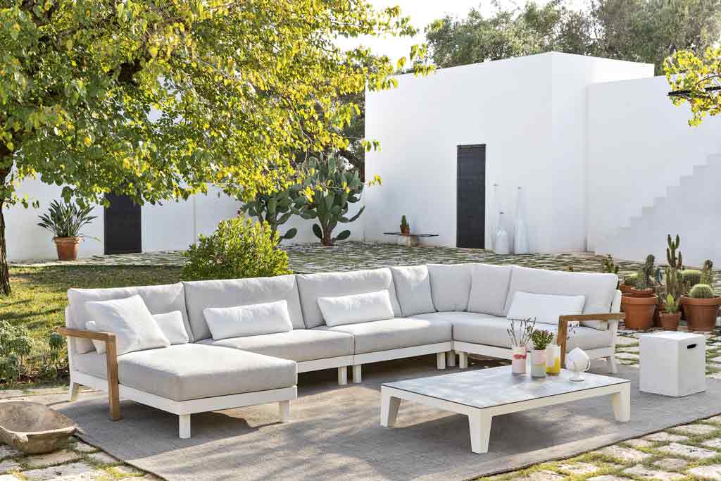 Gervasoni_WIN_outdoor_sofa_design-Paola-Navone